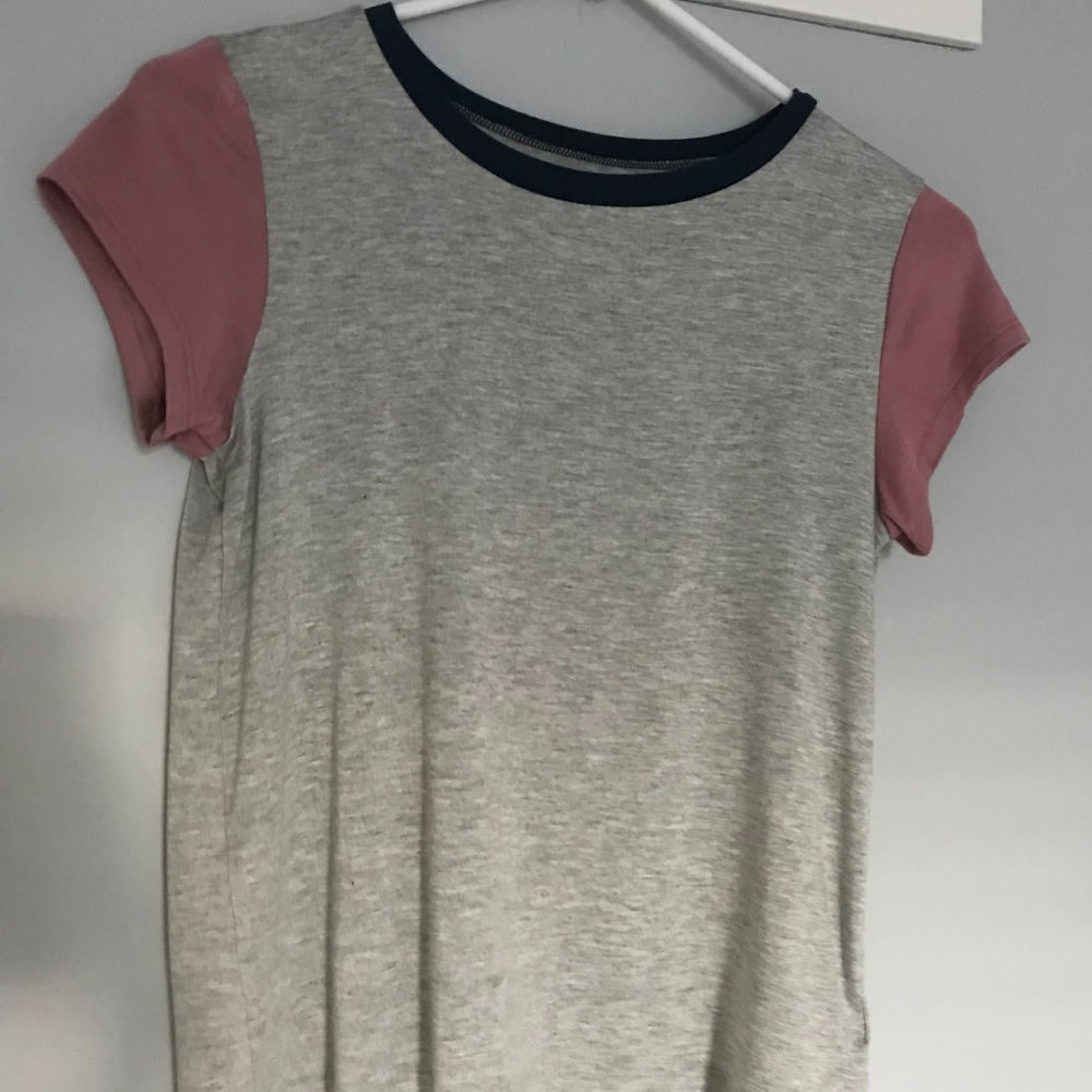 American Eagle Short Sleeved Top